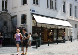 manneken-pis-03-1506112317.jpg
